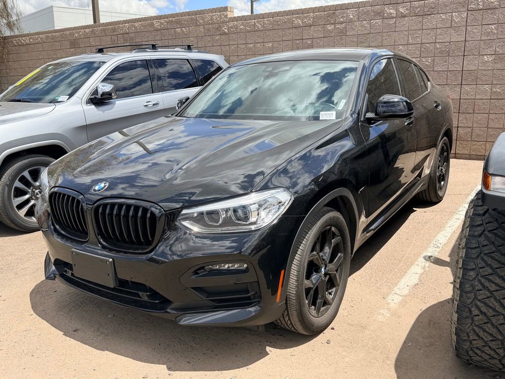 Used 2021 BMW X4 xDrive30i w/ Premium Package AWD/4WD image 2