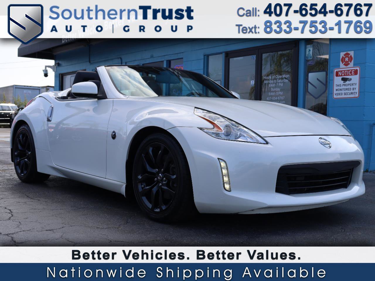 Used 2017 Nissan 370Z Touring RWD image 1