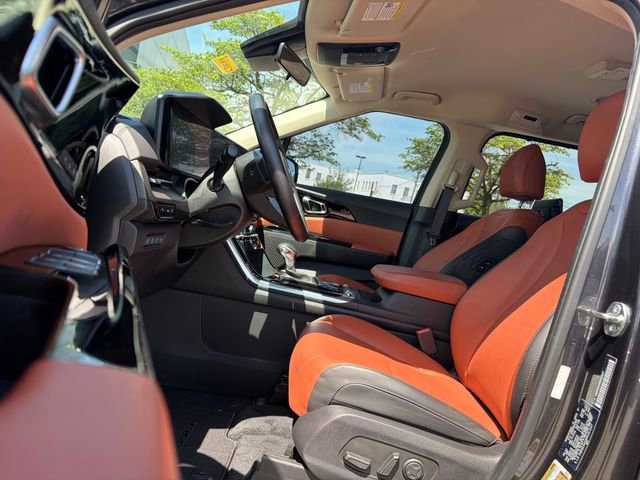 Used 2024 Kia Carnival SX image 18