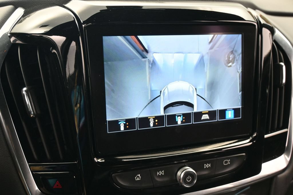 Used 2023 Chevrolet Traverse RS FWD image 21