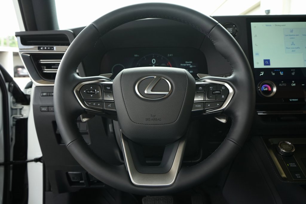 Used 2025 Lexus GX 550 image 6