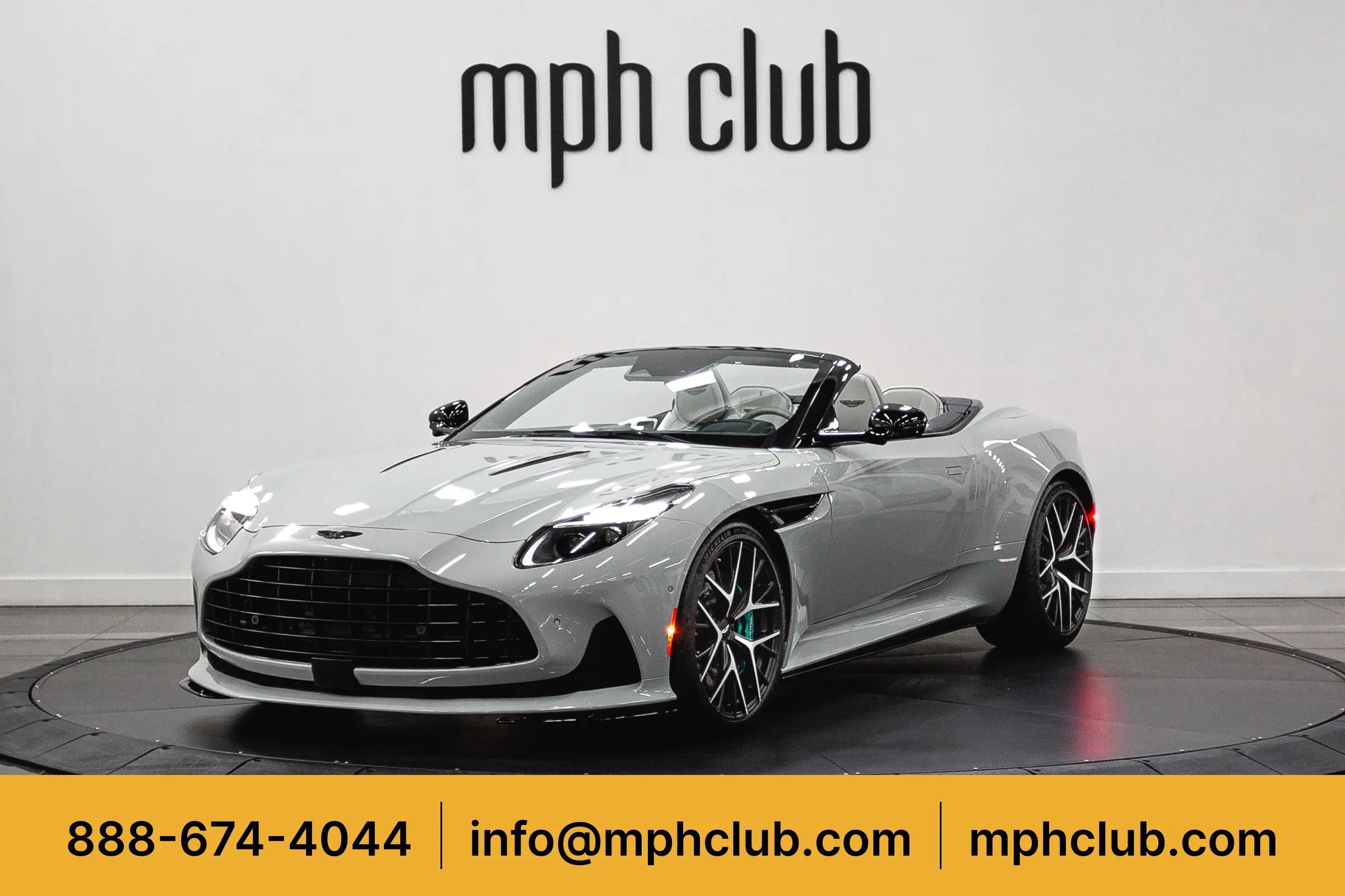 Used 2024 Aston Martin DB12 Convertible RWD image 1