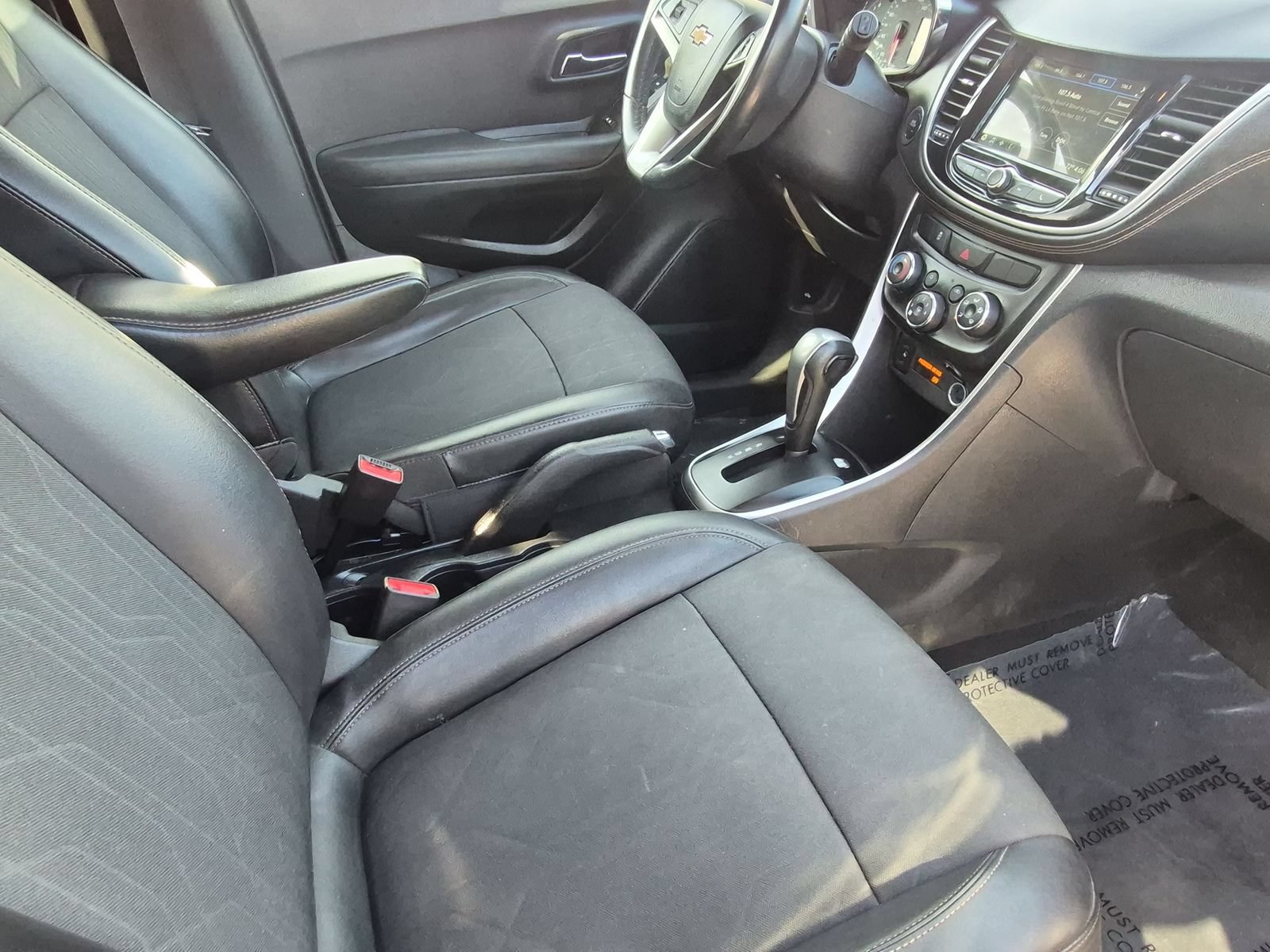 Used 2019 Chevrolet Trax LT w/ LT Convenience Package FWD image 21