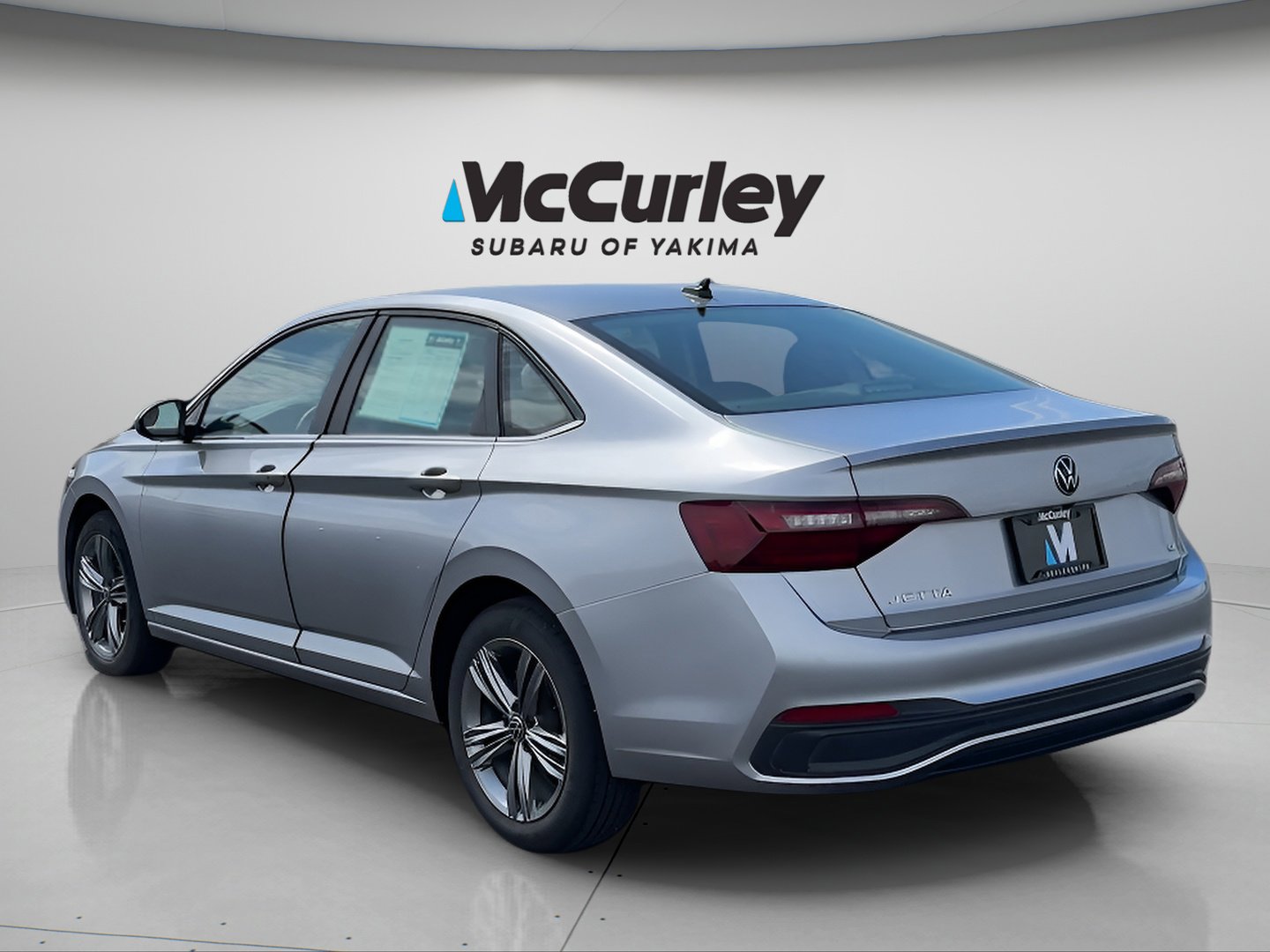 Used 2024 Volkswagen Jetta SE FWD image 5