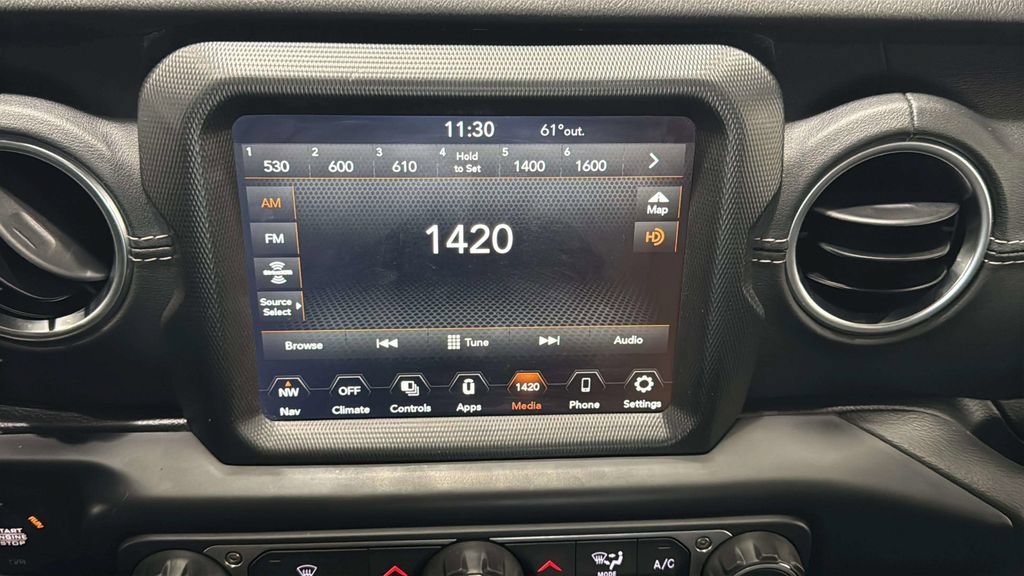 Used 2021 Jeep Wrangler Unlimited Sahara w/ Uconnect 4C Nav & Sound Group AWD/4WD image 28