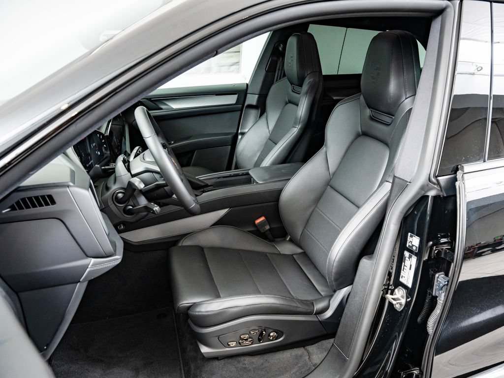 New 2026 Porsche Cayenne Electric AWD/4WD image 41