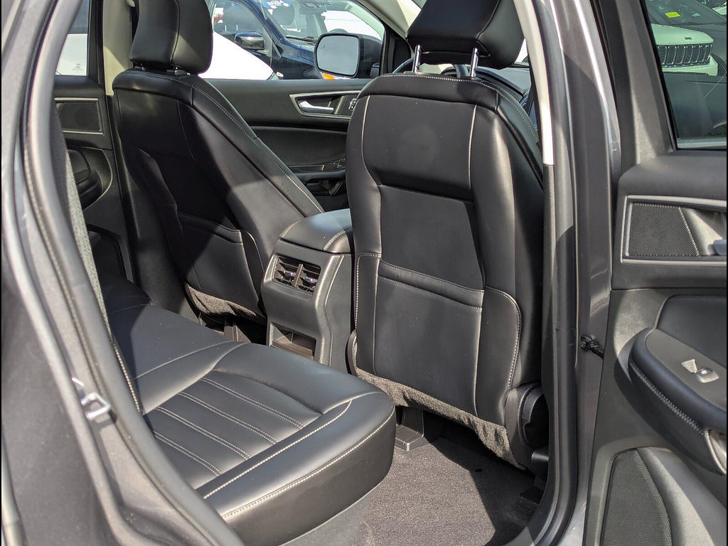 Used 2022 Ford Edge SEL w/ Convenience Package AWD/4WD image 25