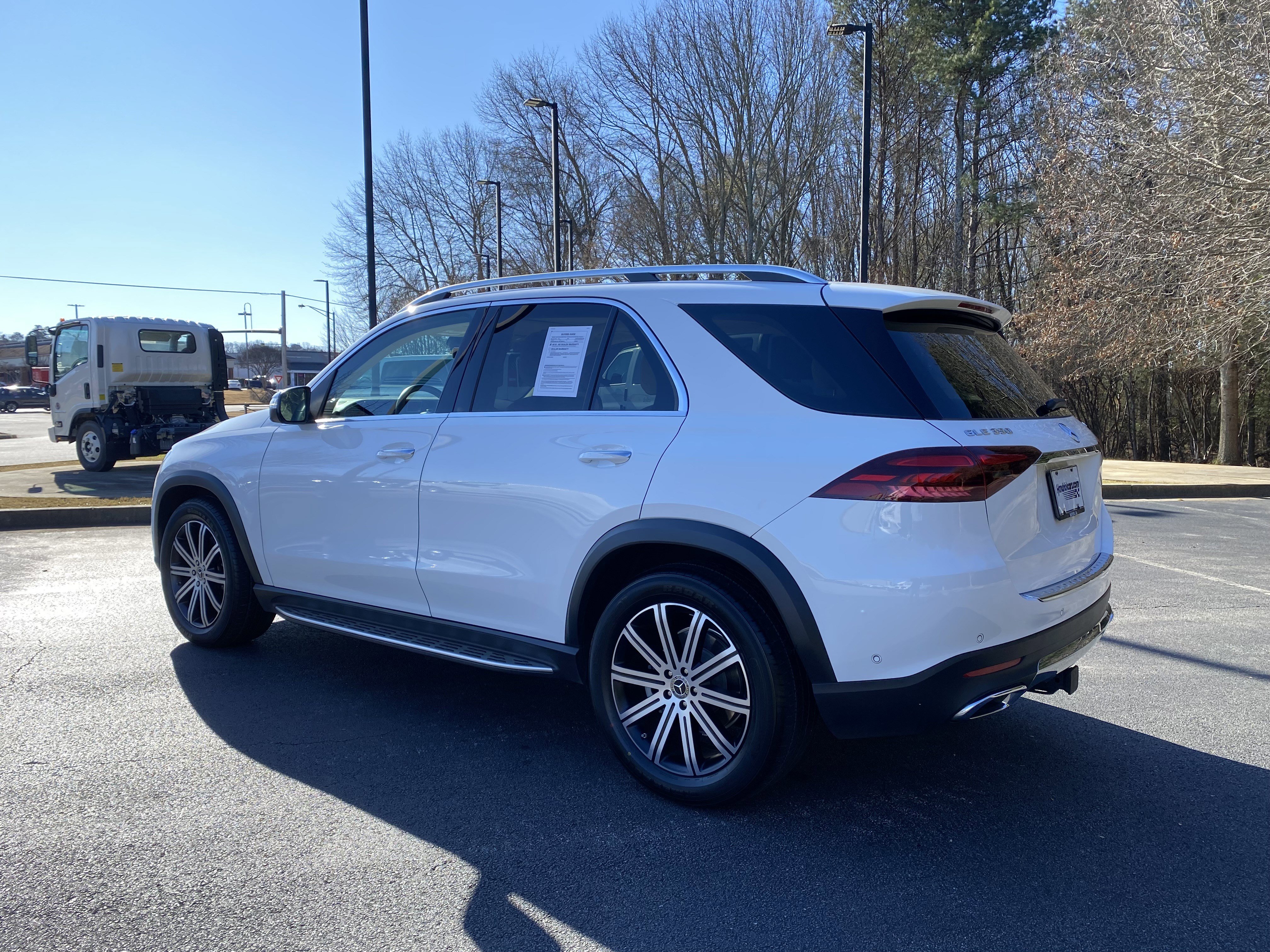 Used 2024 Mercedes-Benz GLE 350 4MATIC image 7