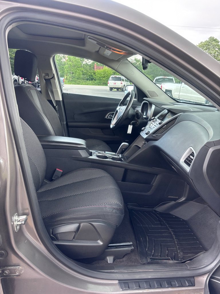 Used 2012 Chevrolet Equinox LT AWD/4WD image 11