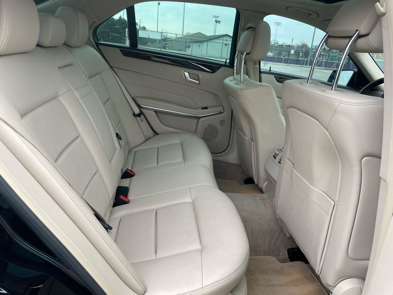 Used 2014 Mercedes-Benz E 350 Sedan image 20