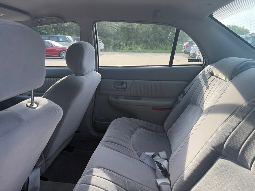 Used 2002 Buick Century Custom w/ Custom Premium Pkg FWD image 10