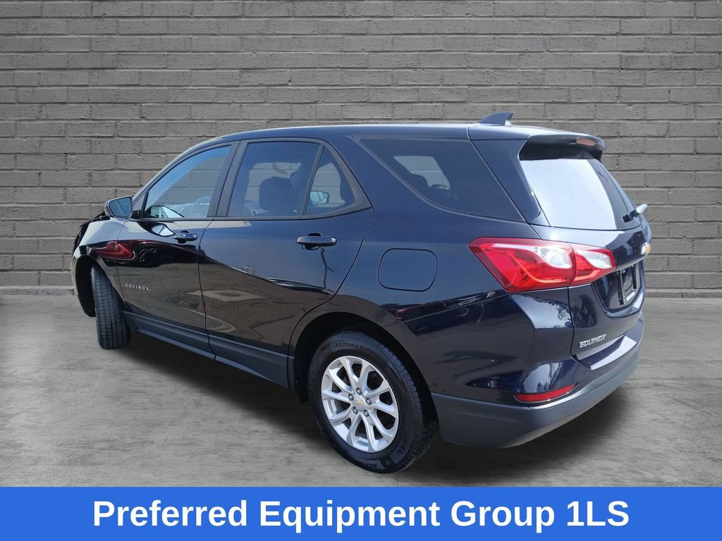 Used 2021 Chevrolet Equinox LS AWD/4WD image 3