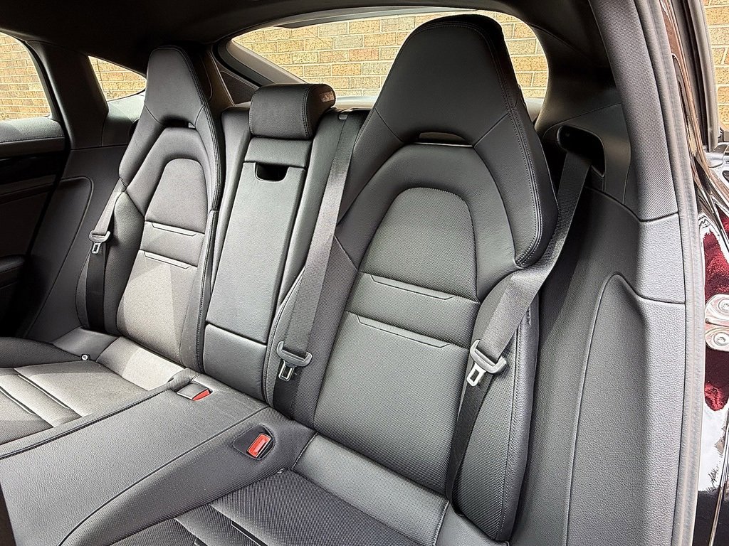 Used 2023 Porsche Panamera 4 image 19