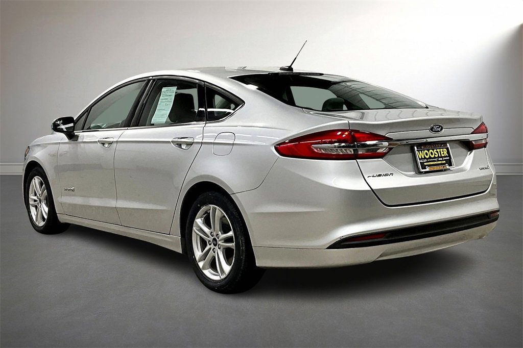 Used 2018 Ford Fusion S image 4