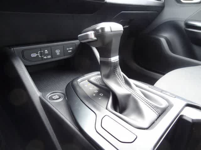 Used 2025 Kia K4 FWD image 33