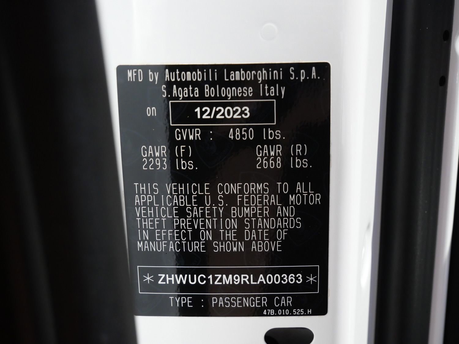 Used 2024 Lamborghini Revuelto AWD/4WD image 32