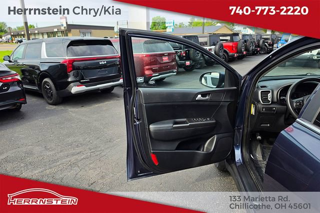 Used 2019 Kia Sportage LX AWD/4WD image 13