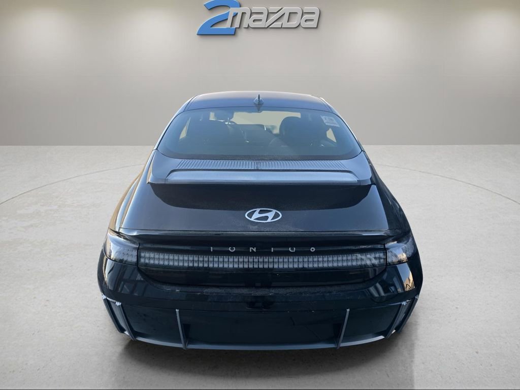 Used 2023 Hyundai Ioniq 6 SEL image 12
