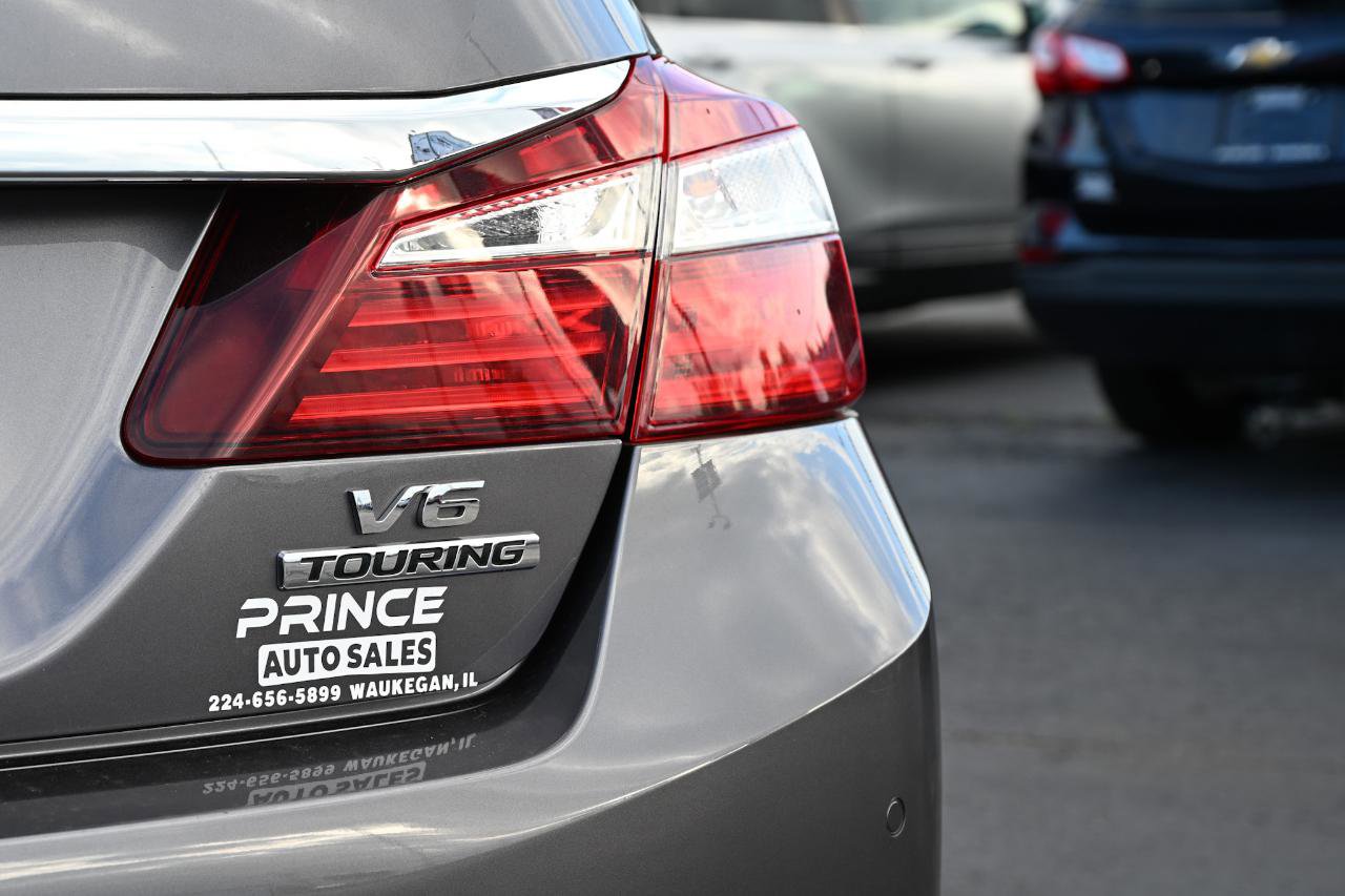 Used 2016 Honda Accord Touring image 7