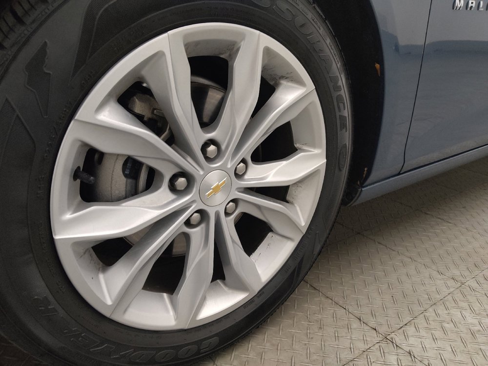 Used 2025 Chevrolet Malibu LT image 31