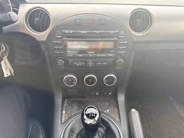 Used 2011 MAZDA MX-5 Miata Grand Touring w/ Premium Pkg RWD image 13