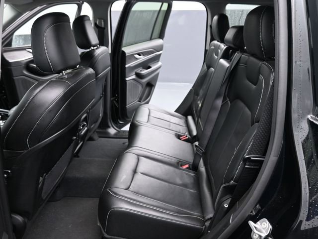 Used 2023 Jeep Grand Cherokee Limited image 12