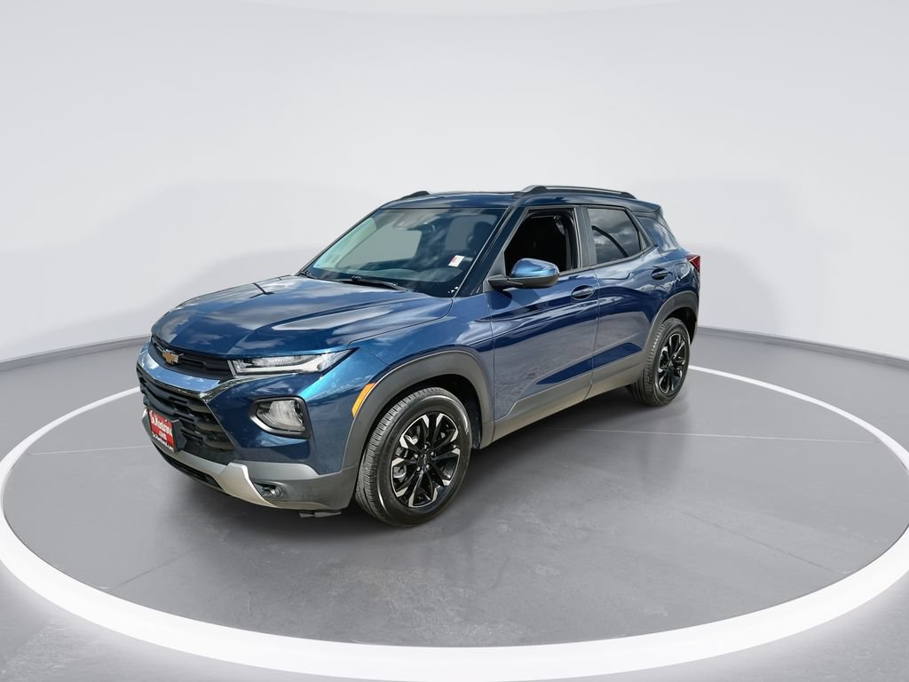 Used 2021 Chevrolet TrailBlazer LT w/ Sun and Liftgate Package FWD image 4