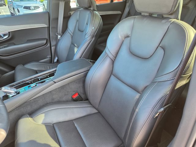Used 2023 Volvo XC90 B6 Ultimate w/ Protection Package Premier AWD/4WD image 2