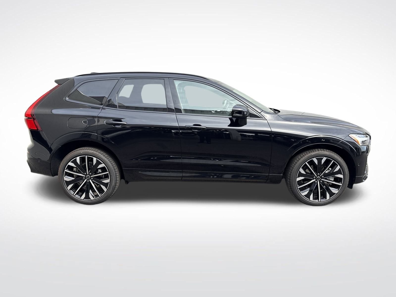 New 2026 Volvo XC60 B5 Ultra w/ Climate Package image 6