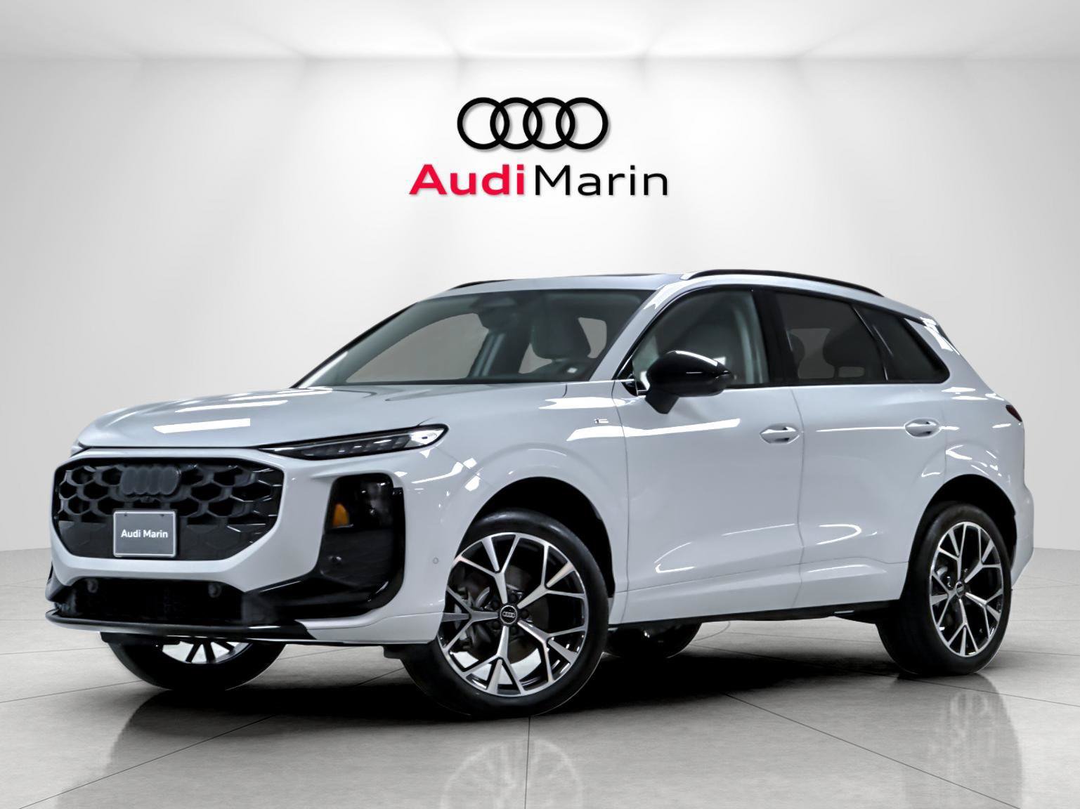 New 2026 Audi Q3 quattro 2.0T AWD/4WD image 1