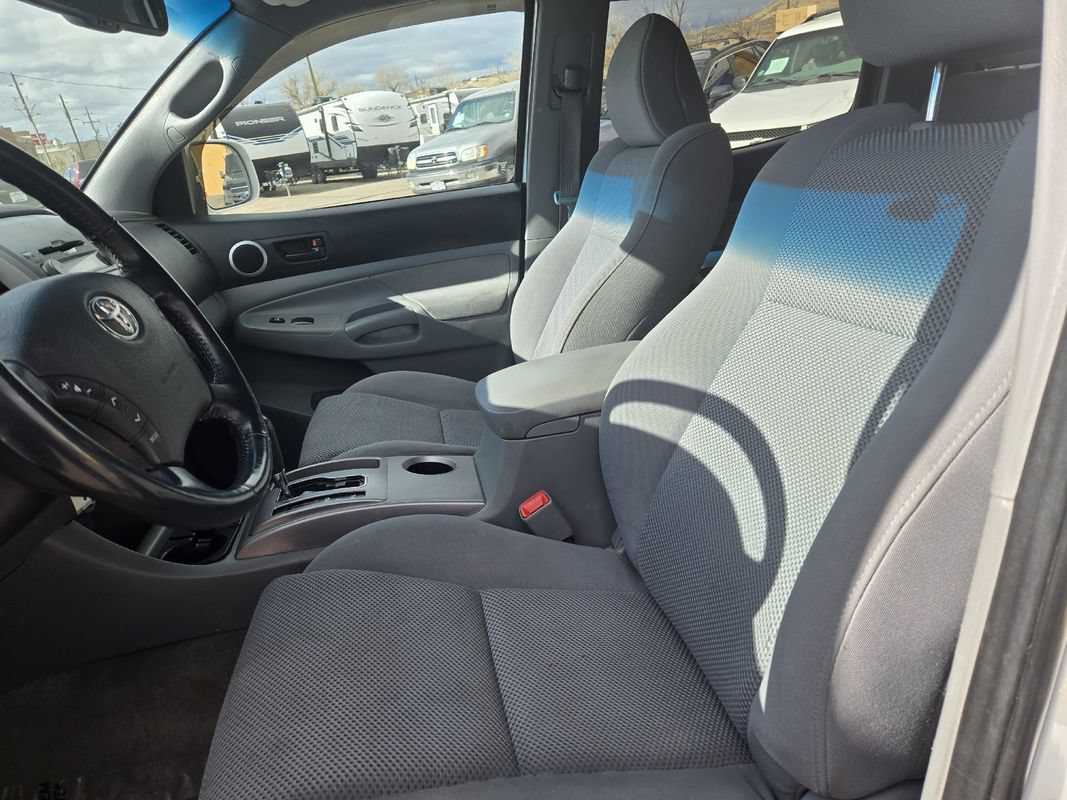 Used 2009 Toyota Tacoma 4x4 Double Cab w/ TRD Sport Pkg w/JBL Audio image 15