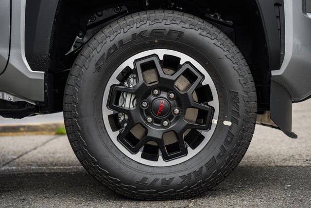 New 2025 Toyota Tacoma TRD Off-Road image 18