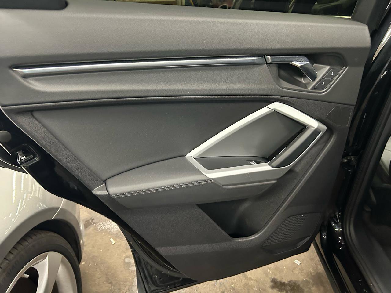 Used 2019 Audi Q3 2.0T Premium w/ Convenience Package image 19