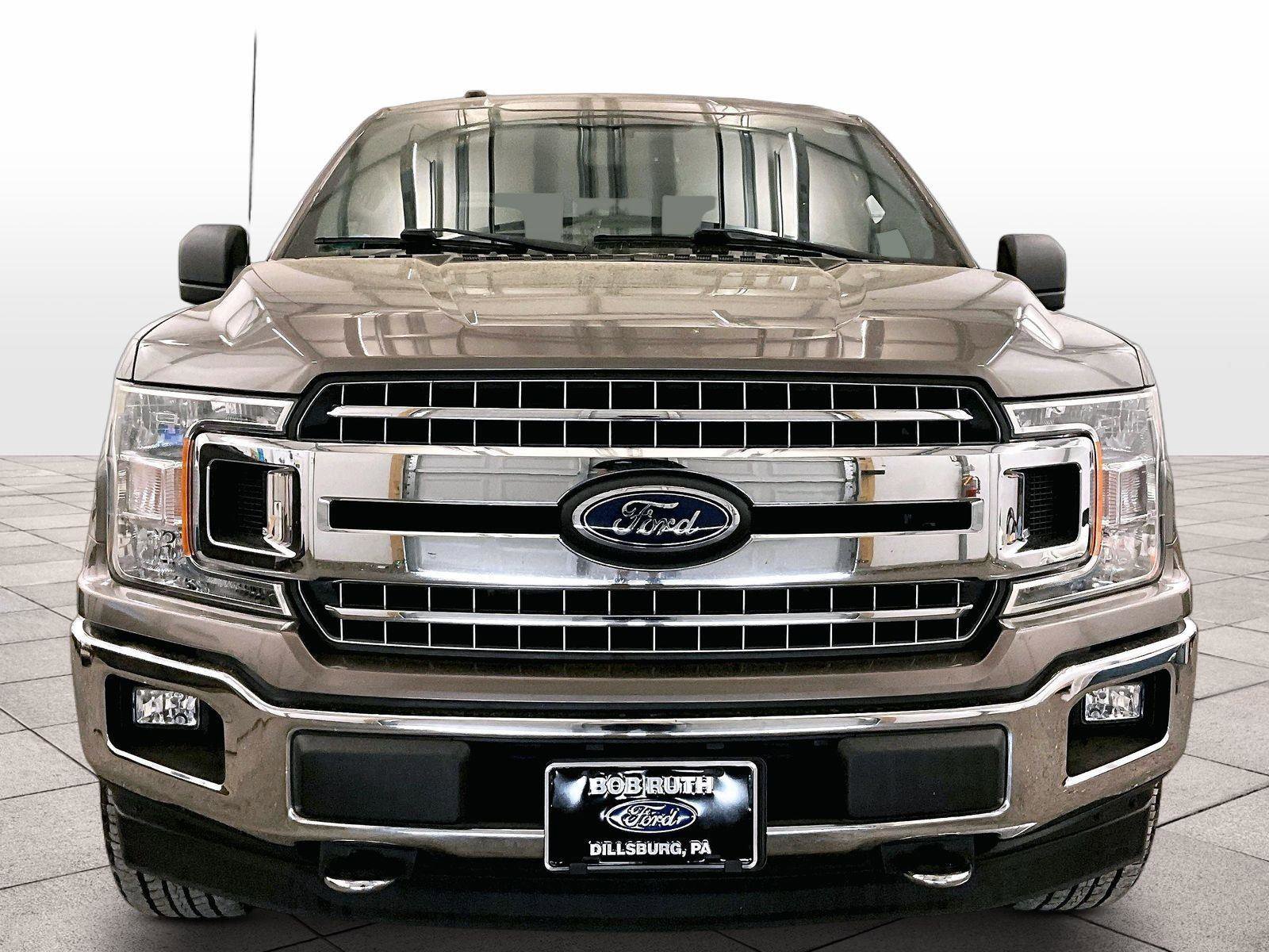 Used 2018 Ford F150 XLT w/ Equipment Group 302A Luxury AWD/4WD image 3