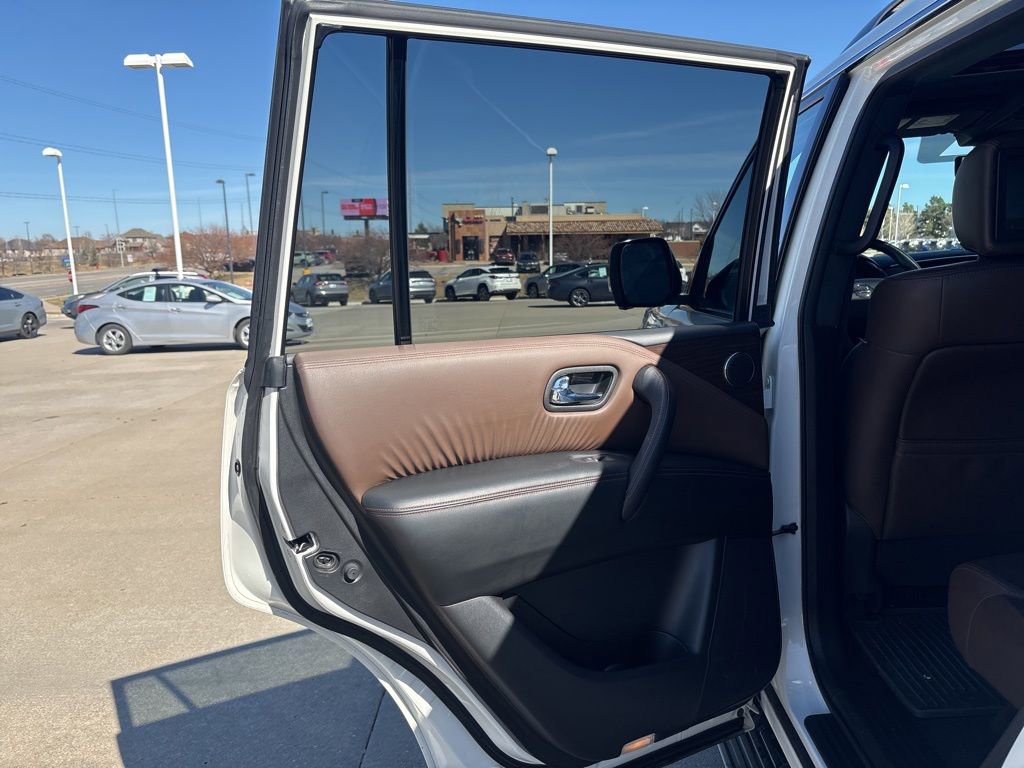 Used 2020 Nissan Armada Platinum w/ Platinum Reserve Package image 40