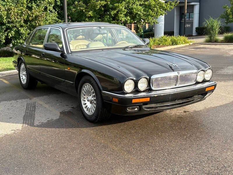 Used 1997 Jaguar XJ6 image 4