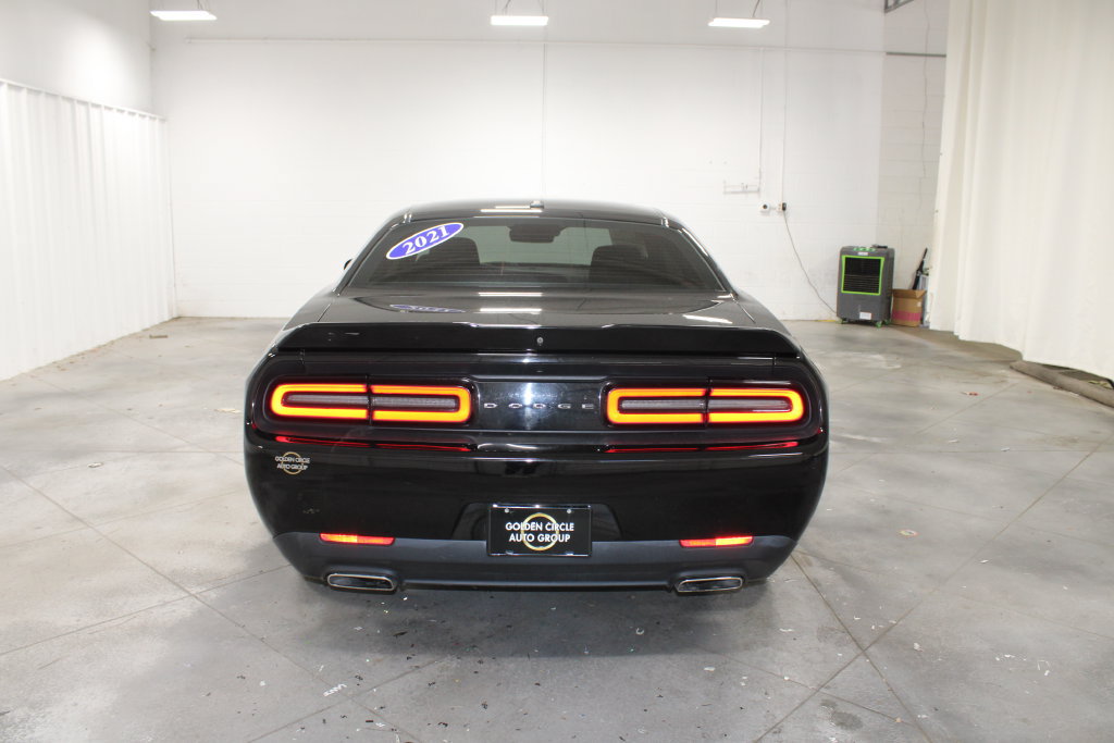 Used 2021 Dodge Challenger SXT RWD image 8