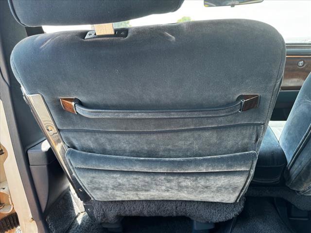 Used 1988 Cadillac Brougham Base image 23