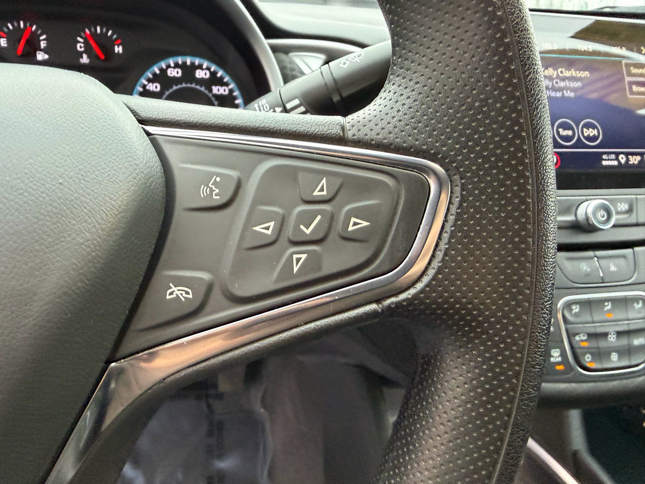 Used 2023 Chevrolet Malibu LT image 25