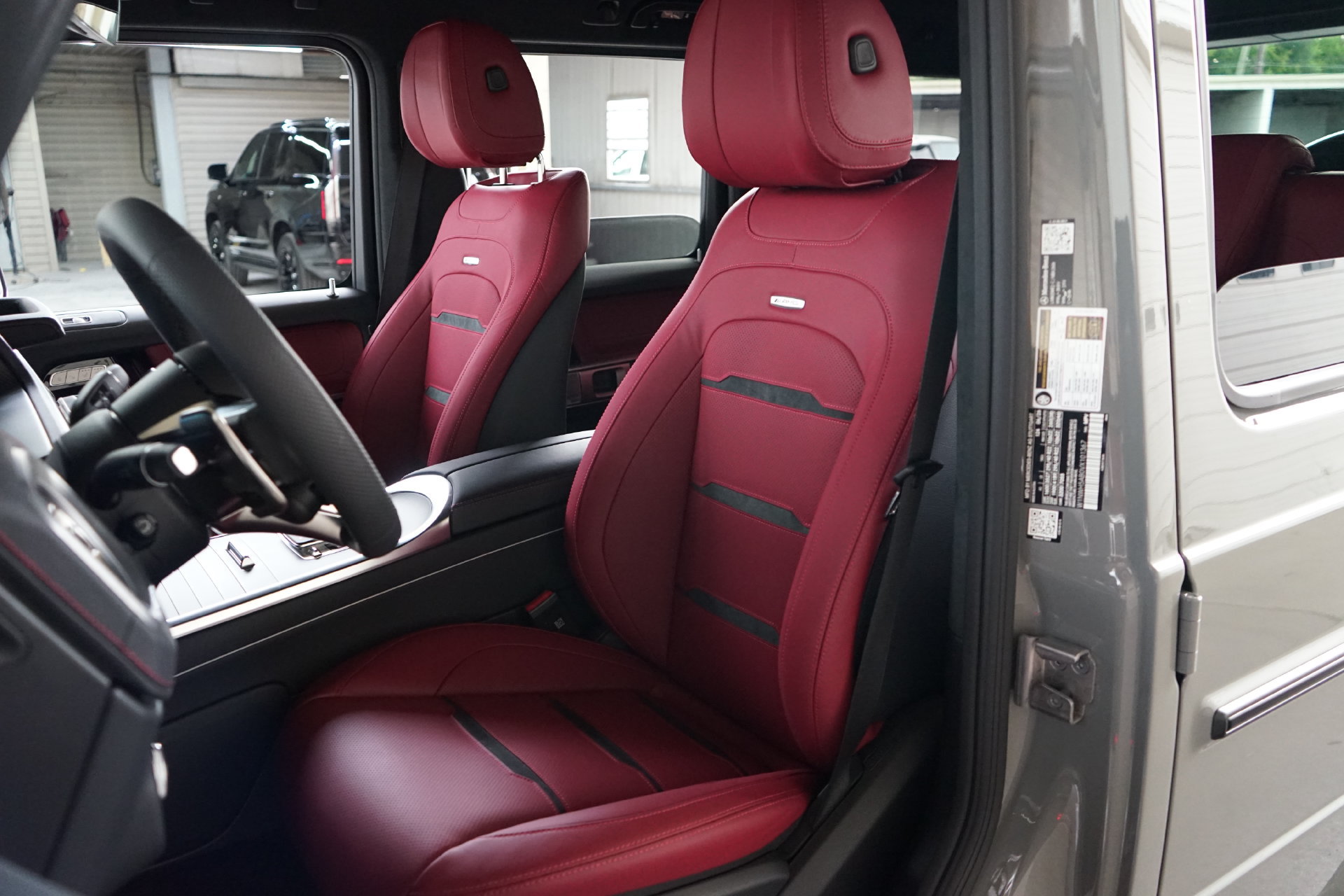 Used 2027 Mercedes-Benz G 63 AMG 4MATIC image 6