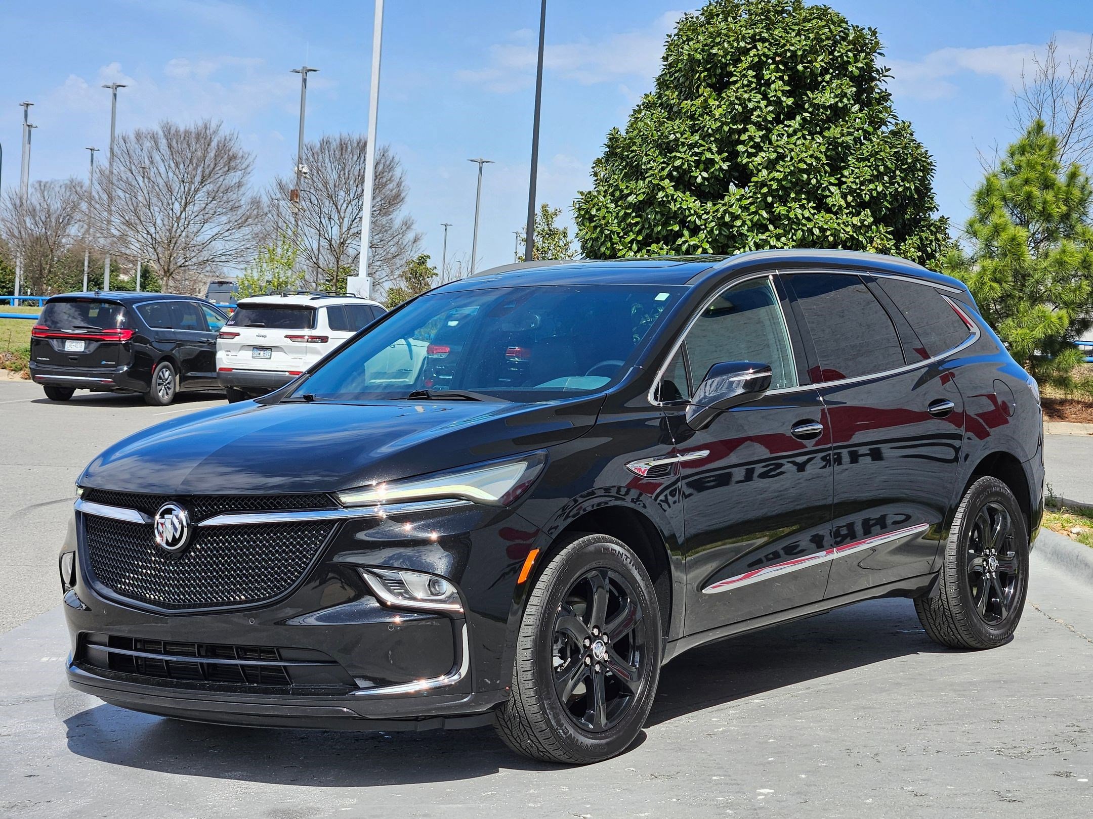 Used 2023 Buick Enclave Essence w/ Experience Buick Package image 3