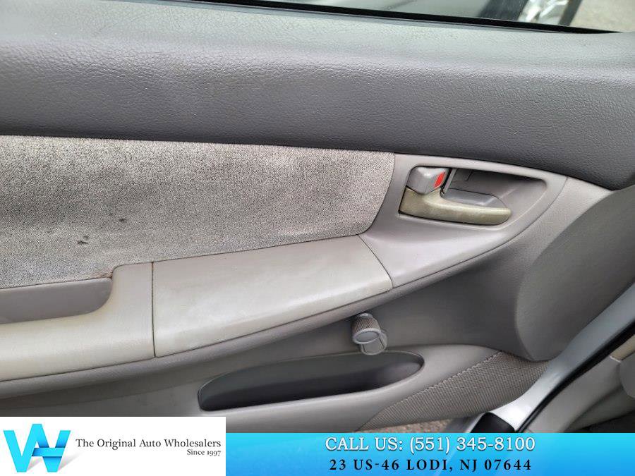 Used 2005 Toyota Corolla CE image 11