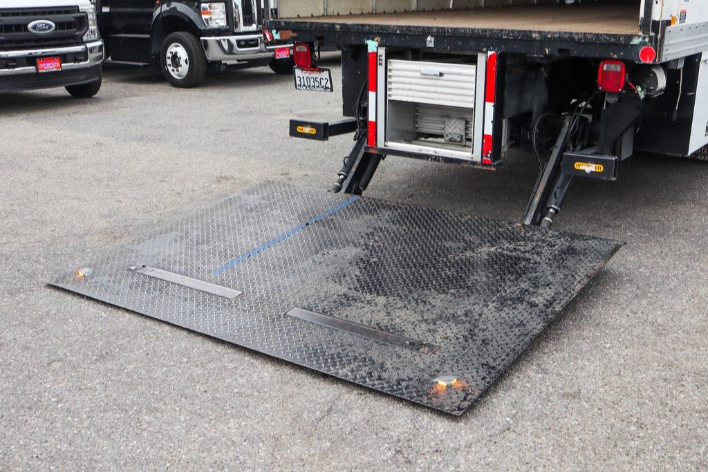 Used 2016 Ford F650 2WD Crew Cab Super Duty image 12