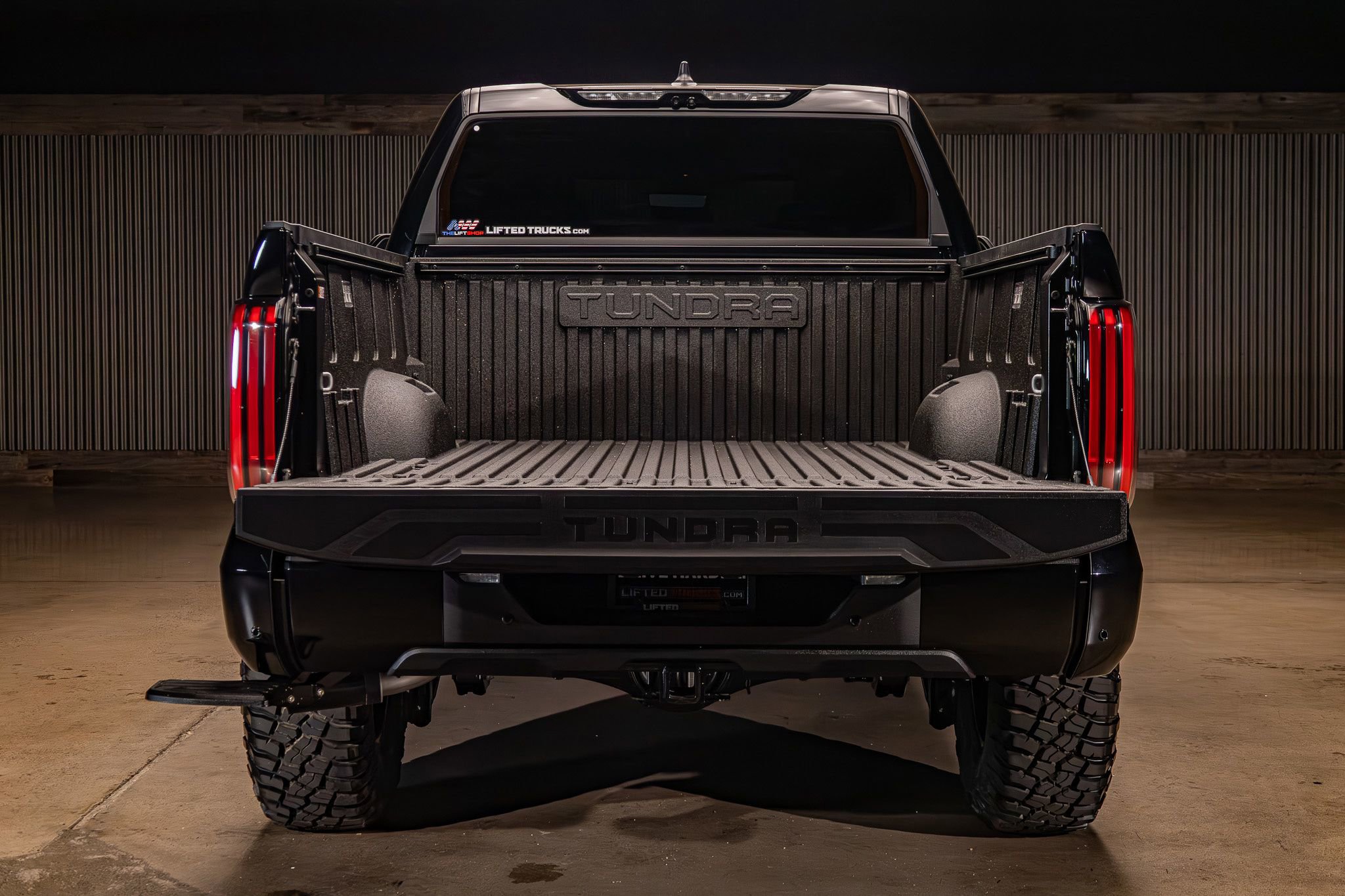 Used 2026 Toyota Tundra Platinum AWD/4WD image 9