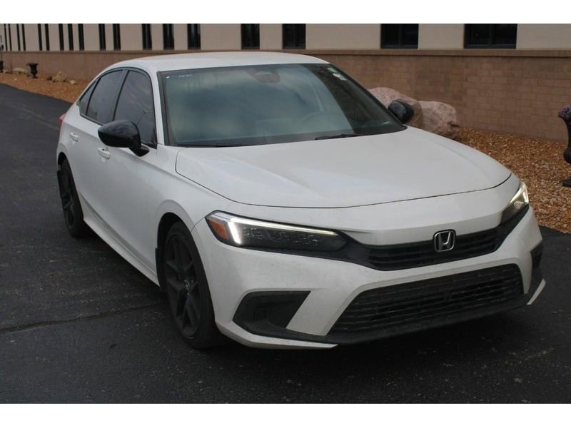 Used 2023 Honda Civic Sport image 2