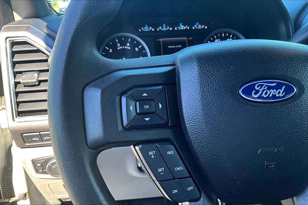 Used 2017 Ford F250 XLT w/ XLT Premium Package AWD/4WD image 13