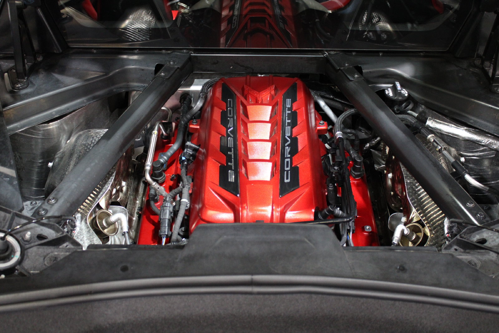 Used 2021 Chevrolet Corvette Stingray Coupe w/ Z51 Performance Package RWD image 35