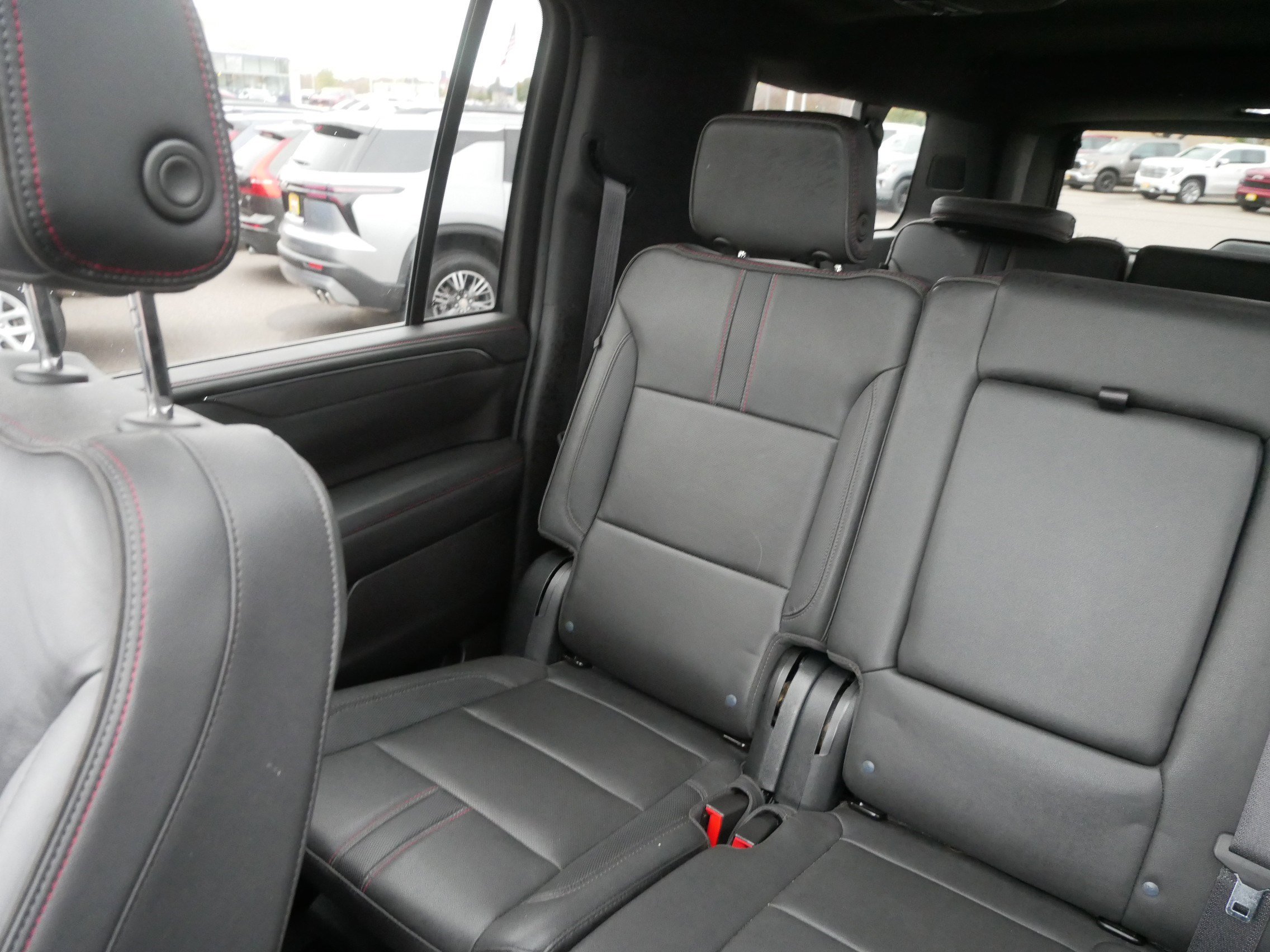 Used 2023 Chevrolet Suburban RST image 12
