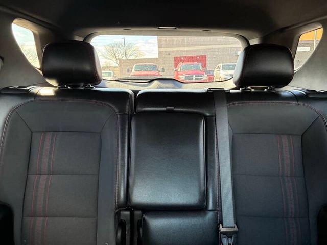 Used 2023 Chevrolet Equinox RS FWD image 17