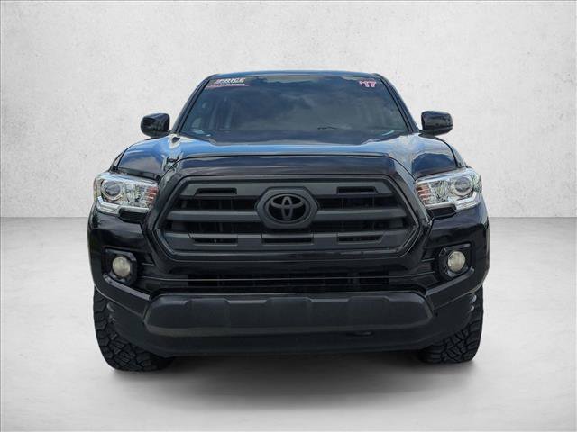 Used 2017 Toyota Tacoma SR5 w/ Tow Package RWD image 2